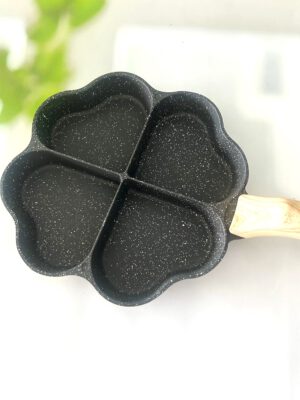 מחבת פנקייק לבבות 4 שקעים