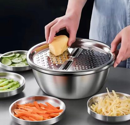 פומפייה ומסננת מנירוסטה בשלושה חלקים 