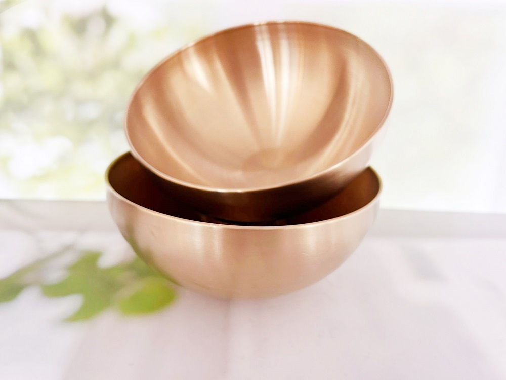 2 קערות-בול נירוסטה מוזהבות להגשה 20 ס"מ