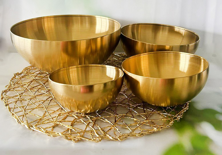 4 קערות נירוסטה מוזהבות ופלייסמנט מתנה