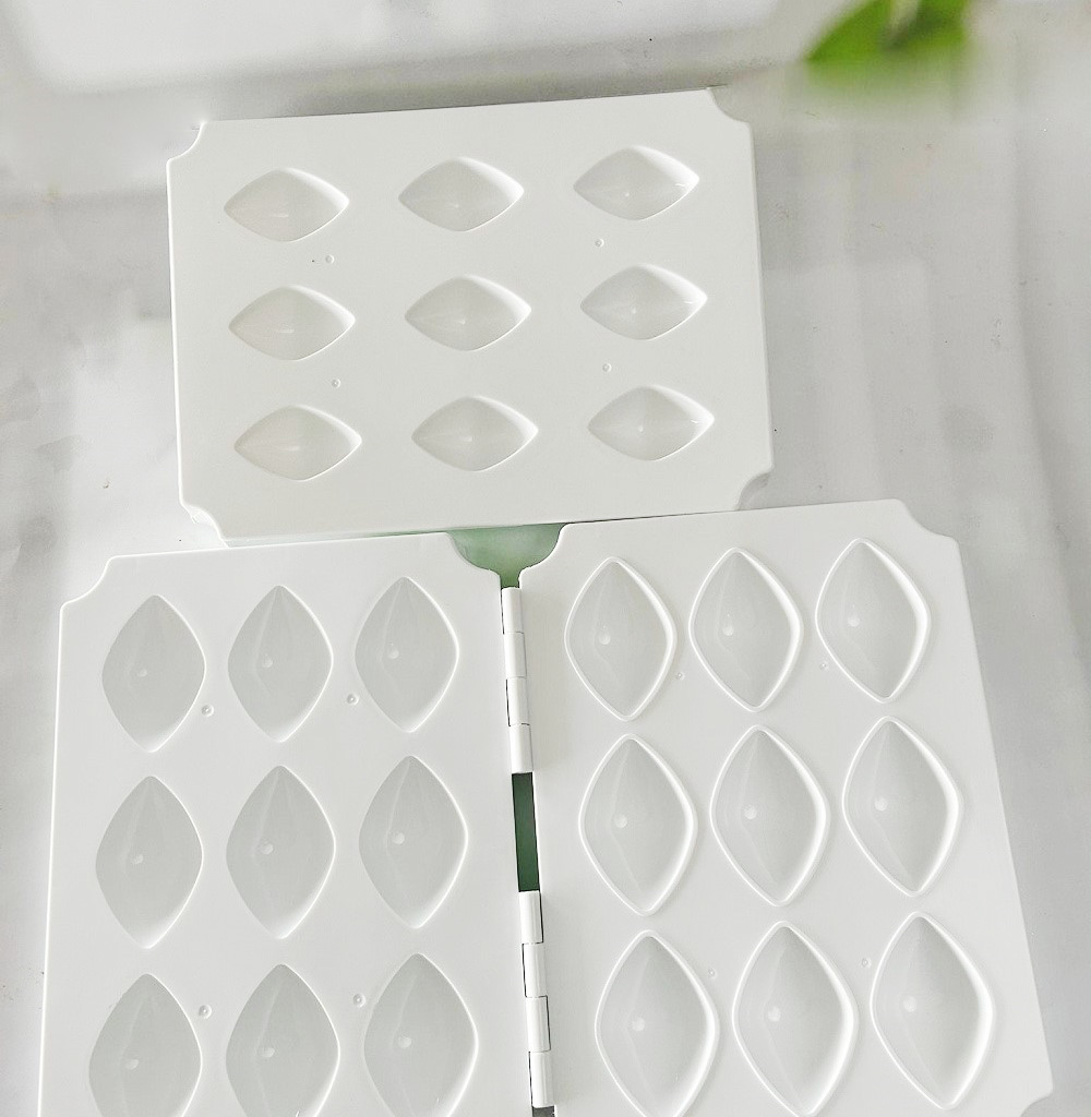 תבנית מפלסטיק להכנת 9 קובה